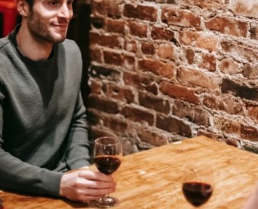 Zero kasy, maksimum chemii: 25 pomysłów na studenckie randki bez wydawania fortuny