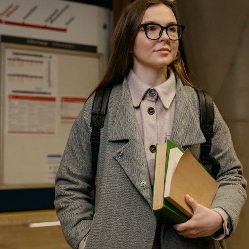 Pierwszy rok za Tobą — czas na zwrot! Jak mądrze zmienić kierunek i nie stracić rozpędu