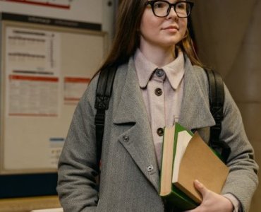 Pierwszy rok za Tobą — czas na zwrot! Jak mądrze zmienić kierunek i nie stracić rozpędu