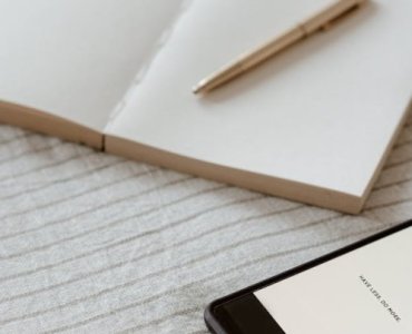 Zamień stertę kartek w cyfrowy porządek: najlepsze darmowe skanery notatek na telefon