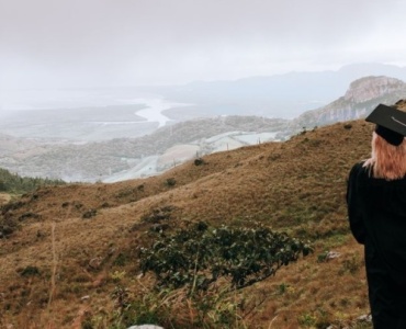 Rok na złapanie wiatru w żagle przed studiami: jak zaplanować gap year, który naprawdę zaprocentuje