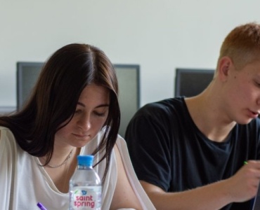 Od marzeń do indeksu: jak dostać się na bezpłatne studia stacjonarne – zasady rekrutacji w pigułce